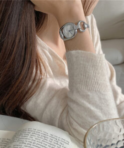 Niche Retro Artistic Dial Steel Strap Bracelet Watch For Women